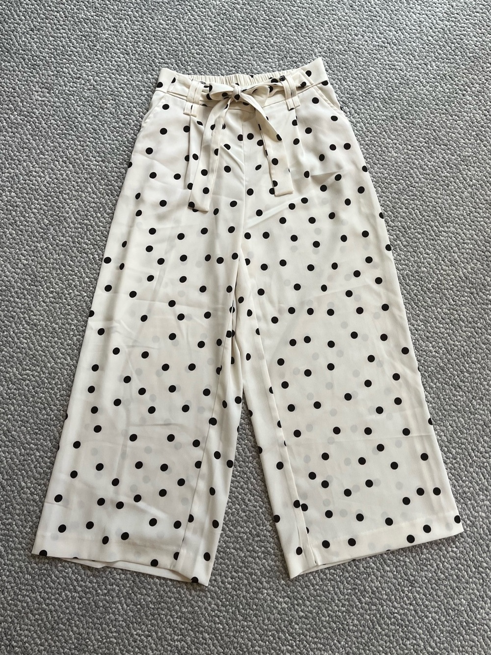 LIKE NEW Maison d’Amélie Women’s Wide Leg Cropped Polka Dot Patterned Pants